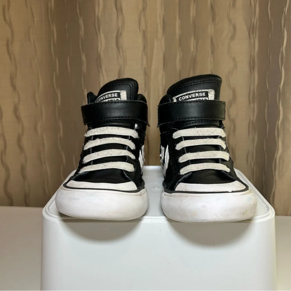 Converse All Star Pro Blaze Strap Kid's 11 Sneaker Black Leather High Top